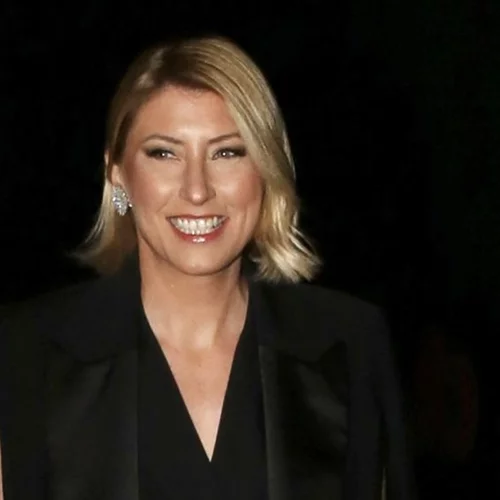 Απροσδόκητος επισκέπτης στο στούντιο του κεντρικού δελτίου ειδήσεων του ΣΚΑΪ - Η αντίδραση της Σίας Κοσιώνη