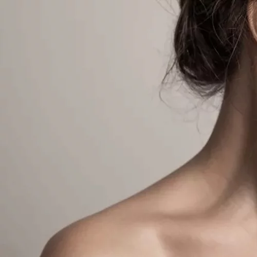 Youthful Neckline | Πώς να μειώσεις τις ρυτίδες στην περιοχή του λαιμού
