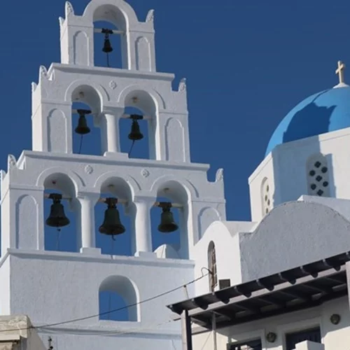 15 Αύγουστος: Το "μικρό Πάσχα" του καλοκαιριού και οι γυναίκες που κρατούν ζωντανές τις παραδόσεις