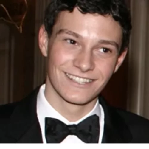 Ανδρέας Εμπειρίκος | Ο όμορφος Έλληνας εγγονός της Rita Hayworth που αυτοκτόνησε το 2011