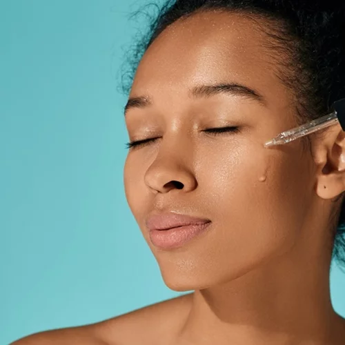 3 οροί προσώπου που θα μεταμορφώσουν την επιδερμίδα σου- από την πρώτη κιόλας χρήση