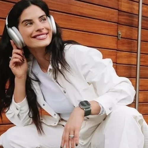 Η Χριστίνα Μπόμπα δείχνει τις ιδανικές ασκήσεις για να γυμνάσεις τους γλουτούς