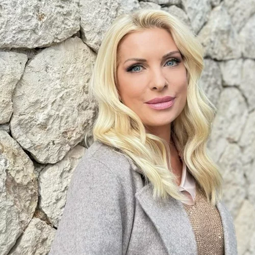 Η Ελένη Μενεγάκη και η Ρένα Βλαχοπούλου στην τελευταία εμφάνιση της ηθοποιού, τον Απρίλιο του 1997