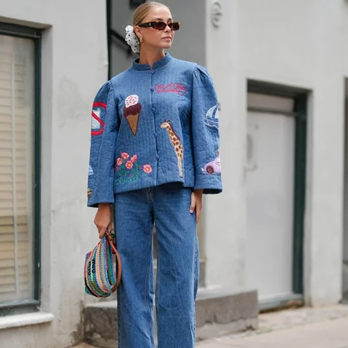 Το ριγέ παντελόνι από τη Mango για να επιστρέψεις στο γραφείο με άνεση και στιλ