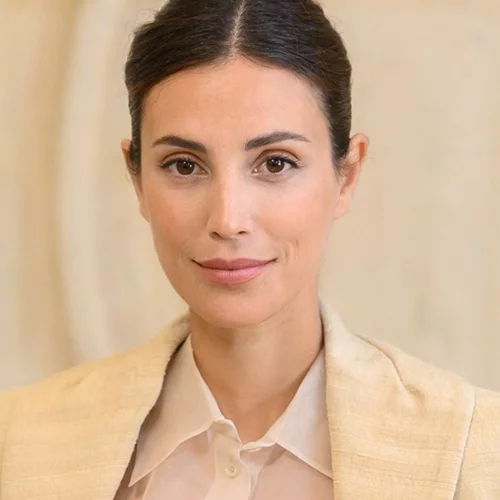 Πριγκίπισσα Alessandra de Osma | Με κομψό ethnic καφτάνι στις Σπέτσες