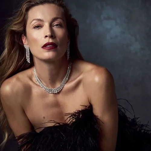 Μαριέττα Χρουσαλά | Με silk λεοπάρ στράπλες φόρεμα σε dinner party