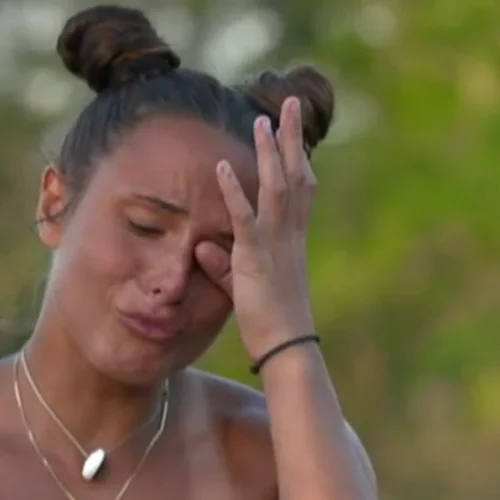 Ασημίνα Χατζηανδρέου | Ξεσπά σε κλάματα για τον Χρήστο Δάντη: "Τον ευχαριστώ πάρα πολύ. Μου λείπει πάρα πολύ"