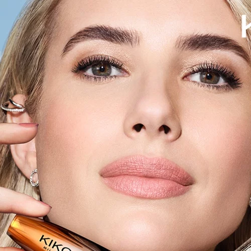 Το νέο maxi mod look | Η Emma Roberts με τη μόνη mascara που χρειάζεσαι αυτή τη σεζόν