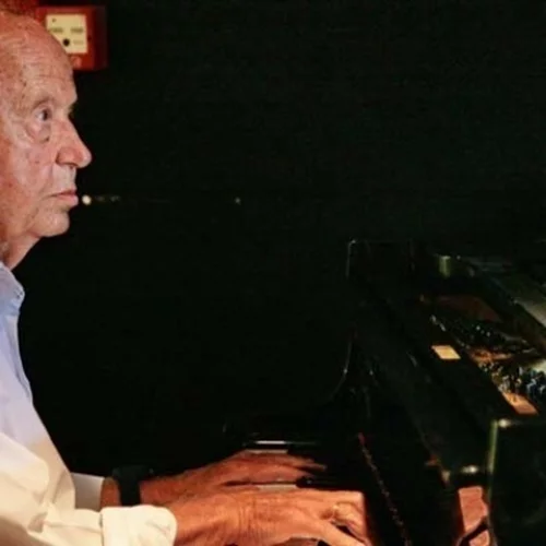 Σήμερα το τελευταίο "αντίο" στον Μίμη Πλέσσα