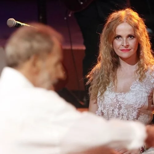 Ηρώ Σαΐα | H φινετσάτη σύζυγος του Σταύρου Ξαρχάκου με black & white look