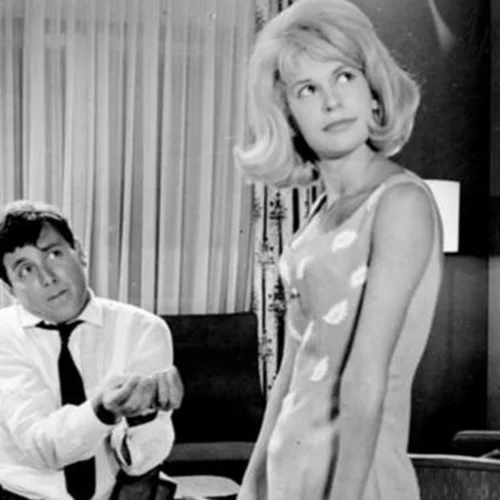 Πώς είναι σήμερα, στα 73 της, η Χλόη Λιάσκου, η πιο γλυκιά ξανθιά του ασπρόμαυρου σινεμά;