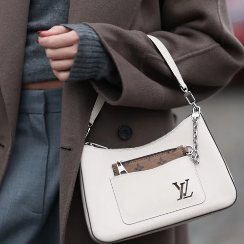 Αυτό είναι το απόλυτο inspo στο μανικιούρ για τις γιορτές – και είναι ήδη εδώ!