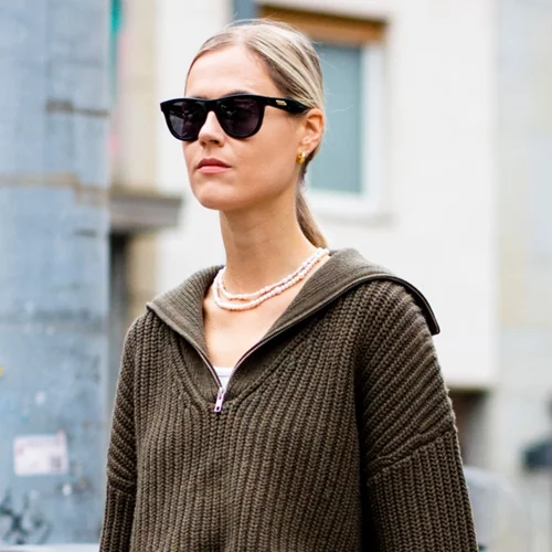 Grandmillennial Style | 10 πλεκτές ζακέτες που θα κάνουν update στα φθινοπωρινά looks σας