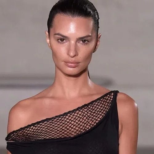 Black Pedicure | Η πιο hot επιλογή για τέλεια πόδια ακόμα και το καλοκαίρι