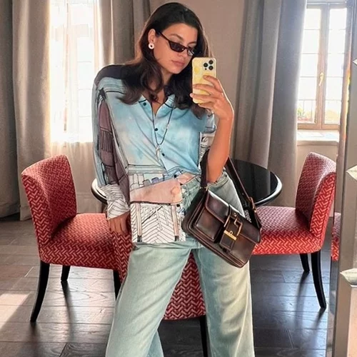 Η Δανάη Παππά με crop top και κολάν | Η φωτογραφία από το γυμναστήριο