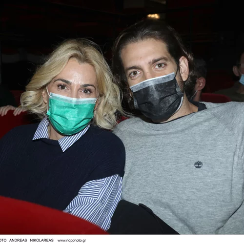 Τζένη Μπότση | Σπάνια δημόσια εμφάνιση με τον σύντροφό της, Αλέξανδρο Μιχαλά