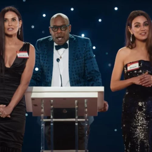 Awkward | Η χιουμοριστική διαφήμιση της Demi Moore με τη Mila Kunis