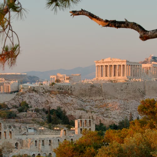 Η Αττική σε σκληρό lockdown | Τι ισχύει πλέον για σχολεία, λιανεμπόριο, μετακινήσεις, τηλεργασία και SMS