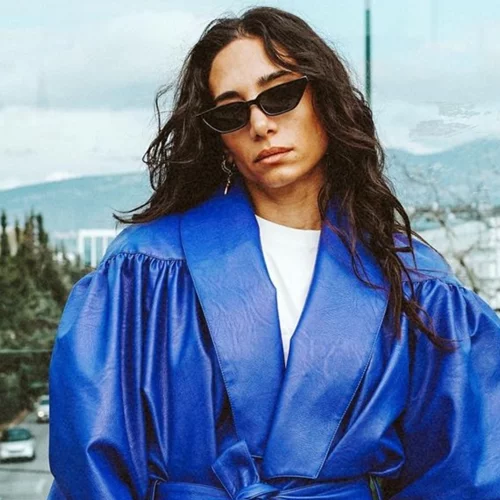 Η Νάντια Ράπτη στο Missbloom | "Να φοράς αυτό που σου ταιριάζει και όχι αυτό που είναι της μόδας"