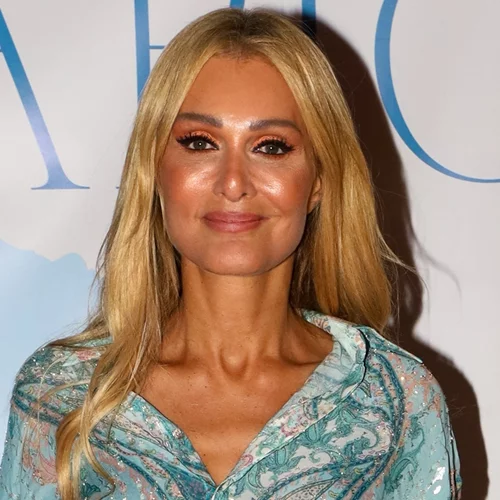 Το μπεζ jacket της Νατάσας Θεοδωρίδου είναι ιδανικό για την εποχή | 3 επιλογές από τη Zara για σένα