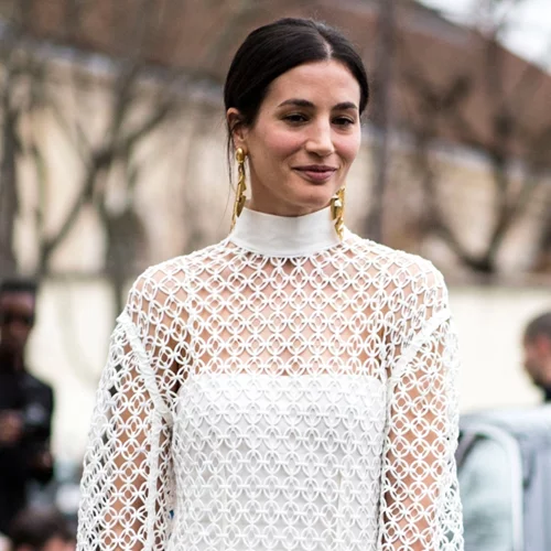 Πώς θα διατηρήσεις το mood διακοπών στο στιλ σου ακόμα κι αν βρίσκεσαι στην πόλη