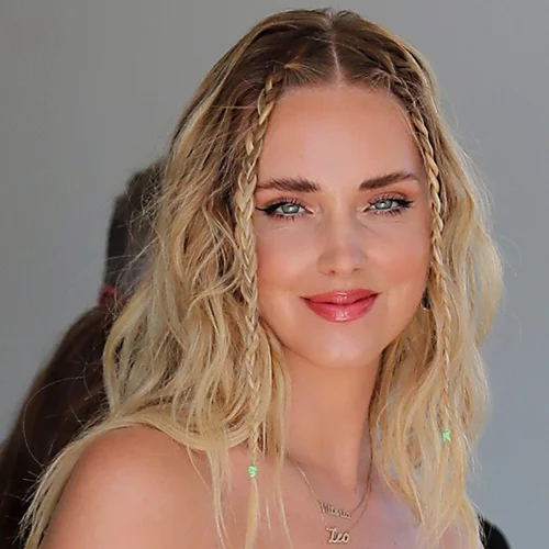 Τα 5 -απίστευτα- εύκολα χτενίσματα που επιλέγουν οι πιο stylish Μιλανέζες τώρα