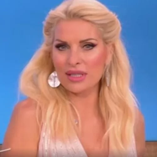 Η Ελένη Μενεγάκη αποθέωσε τον Σάκη Ρουβά | "Δεν υπάρχεις Σάκη μου"