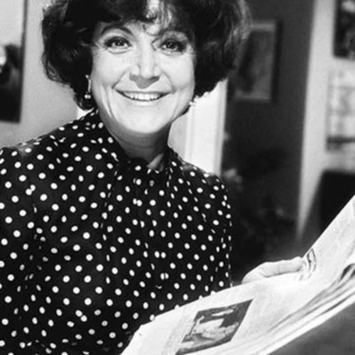 Ρένα Βλαχοπούλου | Η ιστορία της μοιάζει με παραμύθι αλλά ξεκίνησε σαν εφιάλτης