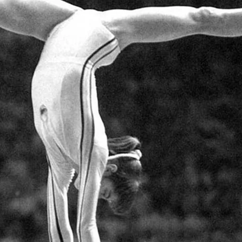 Νάντια Κομανέντσι: Το τέλειο δεκάρι, τα βασανιστήρια από τον γιο του δικτάτορα Τσαουσέσκου και η απόπειρα αυτοκτονίας