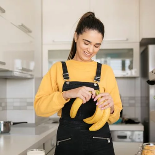 Πόσο καλό κάνει η φλούδα μπανάνας και πώς να τη φας;
