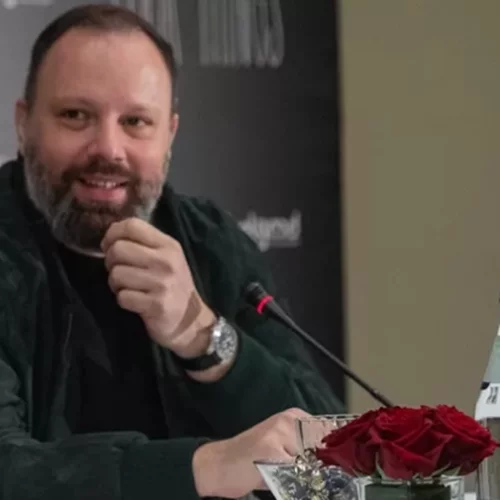 "Bugonia" | Αυτή είναι η επόμενη ταινία του Γιώργου Λάνθιμου