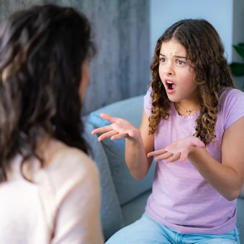 "Είσαι κακιά μαμά, δε σε αγαπάω πια"- Πώς πρέπει να αντιδράσεις όταν το παιδί μιλάει έτσι;