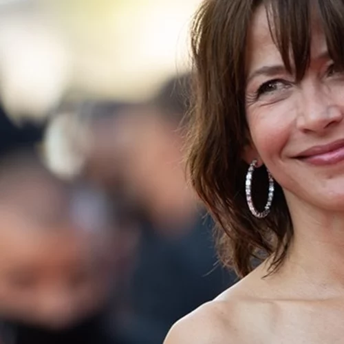 Sophie Marceau | Το Bond Girl με τα δυστυχισμένα εφηβικά χρόνια