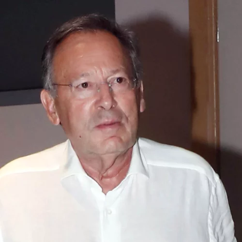 Ανδρέας Φουστάνος | "Αφού μεγαλώνει η κόρη μου, είναι λογικό κάποιες σχέσεις μου να είναι συνομήλικες"