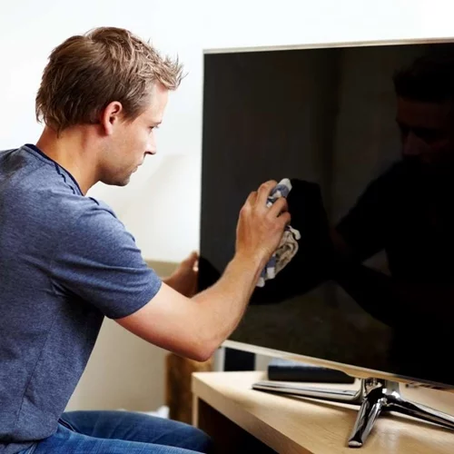 Ο πιο εύκολος τρόπος για να καθαρίσεις την τηλεόραση