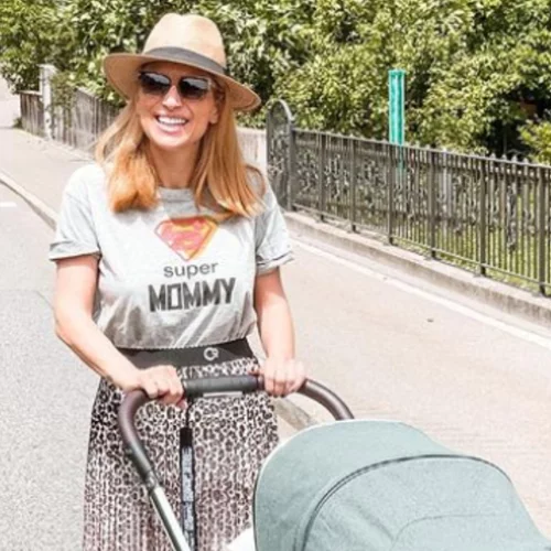 Η Μαρία Ηλιάκη μάς δείχνει πρώτη φορά το σώμα της μετά τη γέννηση της κόρης της | Το look που επέλεξε