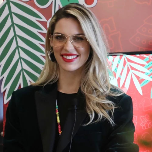 Mαντώ Γαστεράτου | "Όταν κοντεύεις να πεθάνεις από γαστρεντερίτιδα..."