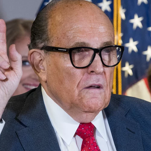 Ο Rudolph Giuliani υποψήφιος, παρά τη θέλησή του, για "Χρυσό Βατόμουρο"