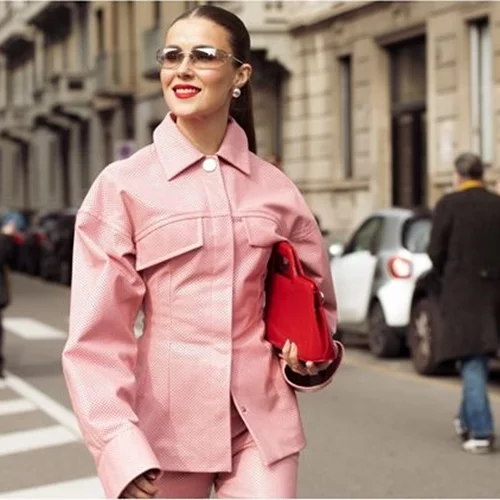 Πέντε κομψοί τρόποι για να φορέσεις την τάση του ροζ