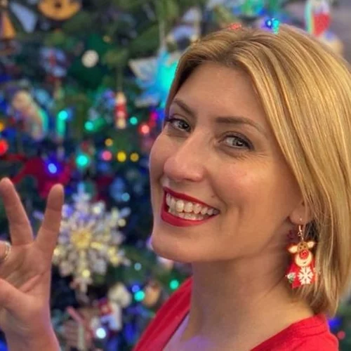 Σία Κοσιώνη | Στο παιδικό θέατρο με τον γιο της, Δήμο