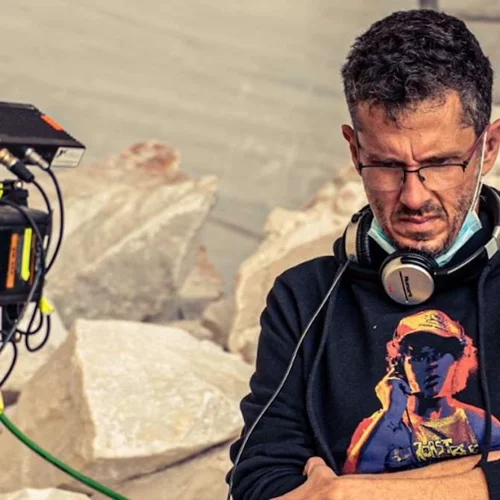 Ο Βαρδής Μαρινάκης βαδίζει στο δικό του Σιωπηλό Δρόμο