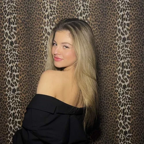 #nefeli | Τι έχει συμβεί με την TikToker Νεφέλη Σταυριανάκη; Οι απόψεις για τα Τέμπη και η οργή του κοινού