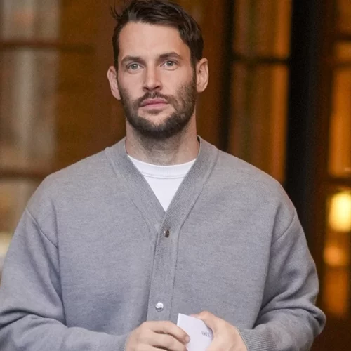 Ο Simon Porte Jacquemus ανακοίνωσε ότι έγινε πατέρας δύο παιδιών