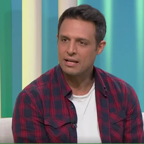 Σάββας Πούμπουρας | "Ξυπνούσα κάθε πρωί γεμάτος ενοχές. Έπινα, είναι το σημείο που σταματάς να σκέφτεσαι"