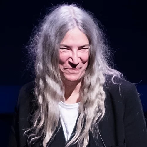 Patti Smith | "Βγείτε στους δρόμους, εσείς είστε το μέλλον"