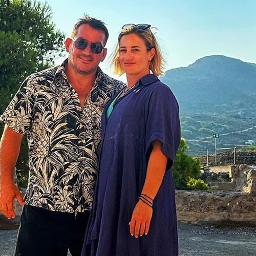 Ο Πύρρος Δήμας και η Αφροδίτη Σκαφίδα σε μία σπάνια δημόσια εμφάνιση