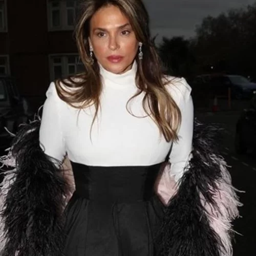 Οι κούκλες κόρες της Σίλιας Κριθαριώτη με την Έμιλι Ραταϊκόφσκι