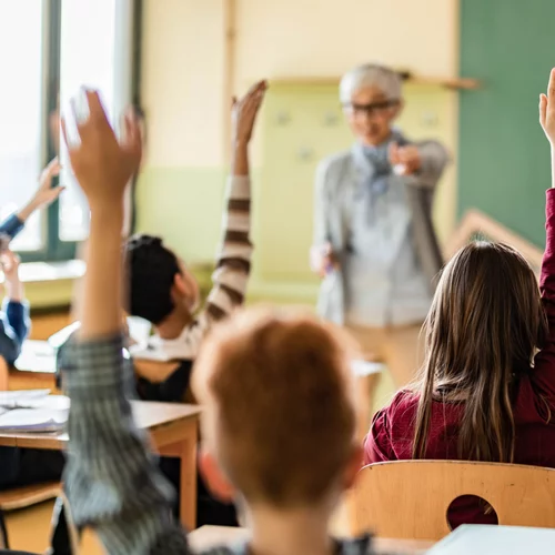 Εφιαλτικές προβλέψεις Σαρηγιάννη: Μέχρι το τέλος του χρόνου 1 στα 2 κρούσματα θα είναι παιδιά - Θα γεμίσουν οι ΜΕΘ