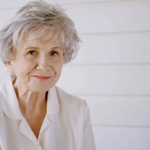 Καναδάς: Πέθανε η βραβευμένη με Νόμπελ συγγραφέας Άλις Μανρό