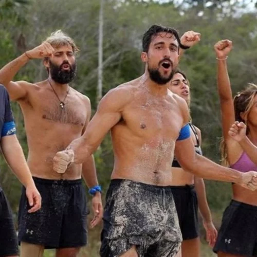 Αποχώρηση James Καφετζή - Survivor |  Οι αναρτήσεις της οικογένειάς του